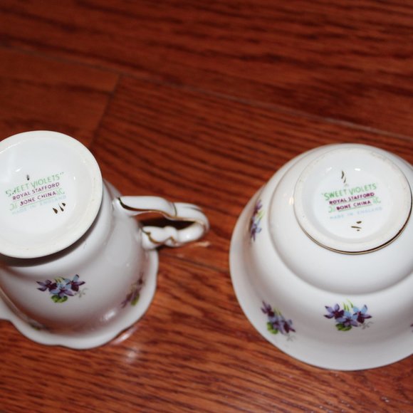 Royal Stafford bone china, cream &sugar - Picture 3 of 5